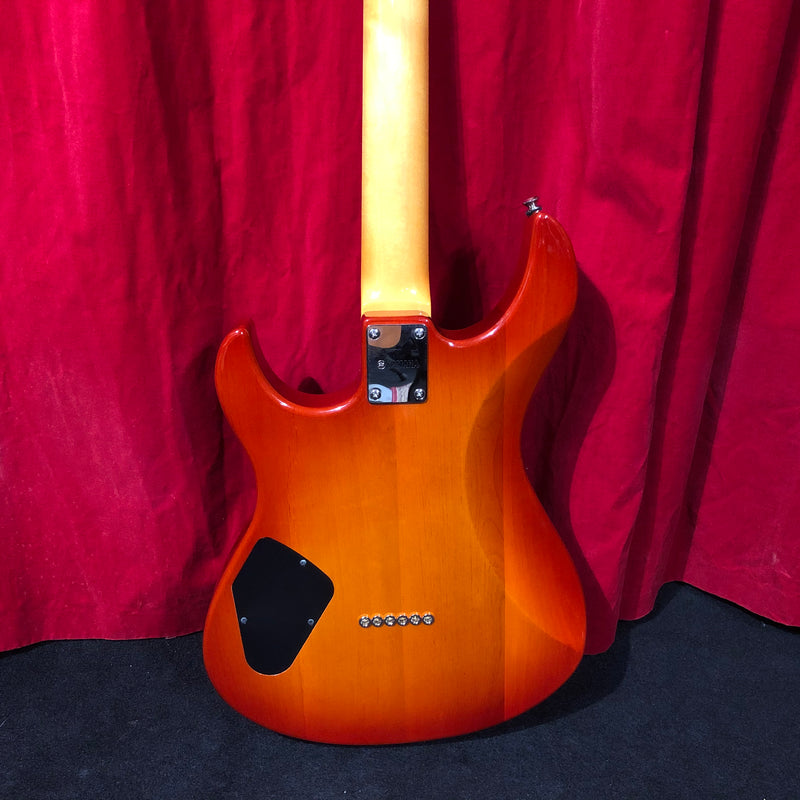 Yamaha Pacifica 611 HFM Light Amber Burst + Case rigide